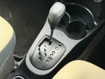 Toyota Yaris 1.0 VVT-i Active CVT Euro 5 5dr