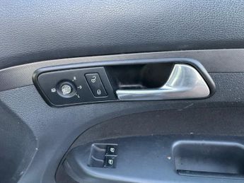 Volkswagen Touran S 102