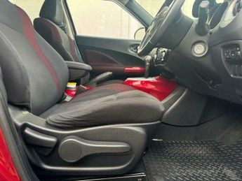 Nissan Juke 1.6 Acenta Premium CVT Euro 5 5dr