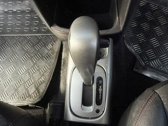 Nissan Note 1.6 16V Tekna Auto Euro 4 5dr