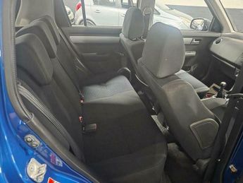 Suzuki Swift 1.3 GL 5dr