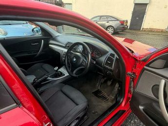 BMW 1 SERIES 2.0 118d SE Euro 5 5dr