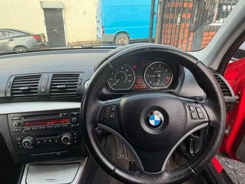 BMW 1 SERIES 2.0 118d SE Euro 5 5dr