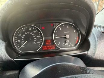 BMW 1 SERIES 2.0 118d SE Euro 5 5dr