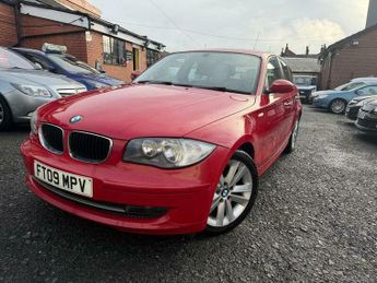 BMW 1 SERIES 2.0 118d SE Euro 5 5dr