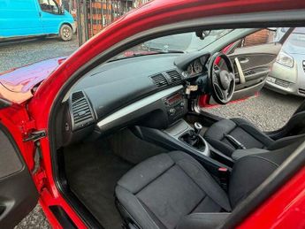 BMW 1 SERIES 2.0 118d SE Euro 5 5dr