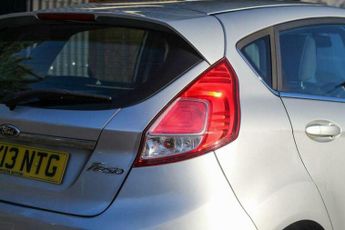 Ford Fiesta 1.6 Zetec Powershift Euro 5 5dr