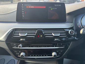 BMW 5 SERIES 2.0 520i M Sport Touring 5dr Petrol Auto Euro 6 (s/s) (184 ps)