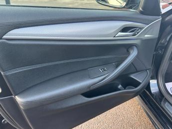 BMW 5 SERIES 2.0 520i M Sport Touring 5dr Petrol Auto Euro 6 (s/s) (184 ps)