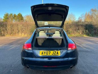 Audi TT 3.2 V6 DSG quattro 2dr