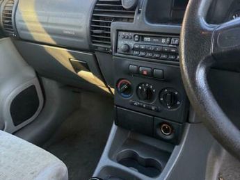 Vauxhall Zafira 1.8i Comfort SE 5dr