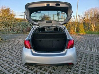 Toyota Yaris 1.5 VVT-h Icon E-CVT Euro 6 5dr