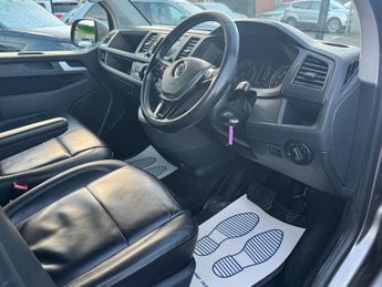 Volkswagen Transporter Shuttle 2.0 BiTDI BlueMotion Tech SE Minibus Double Cab 5dr Diesel DSG F