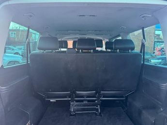 Volkswagen Transporter Shuttle 2.0 BiTDI BlueMotion Tech SE Minibus Double Cab 5dr Diesel DSG F