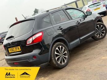 Nissan Qashqai 2.0 Tekna SUV 5dr Petrol CVT 4WD Euro 5 (AVM) (140 ps)