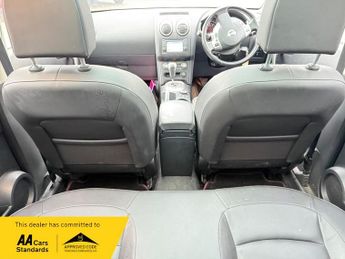 Nissan Qashqai 2.0 Tekna SUV 5dr Petrol CVT 4WD Euro 5 (AVM) (140 ps)