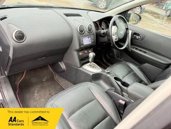 Nissan Qashqai 2.0 Tekna SUV 5dr Petrol CVT 4WD Euro 5 (AVM) (140 ps)