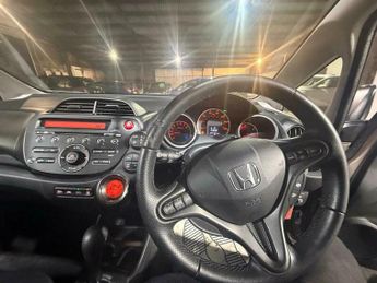 Honda Jazz 1.4 i-VTEC ES Plus CVT Euro 5 5dr