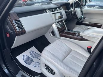 Land Rover Range Rover 5.0 V8 Autobiography SUV 5dr Petrol Auto 4WD Euro 6 (s/s) (510 p