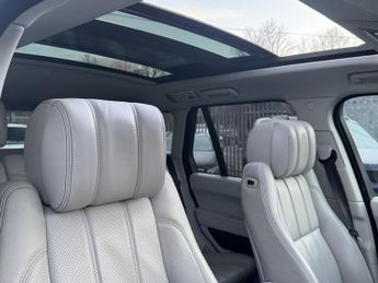 Land Rover Range Rover 5.0 V8 Autobiography SUV 5dr Petrol Auto 4WD Euro 6 (s/s) (510 p