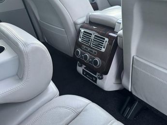 Land Rover Range Rover 5.0 V8 Autobiography SUV 5dr Petrol Auto 4WD Euro 6 (s/s) (510 p