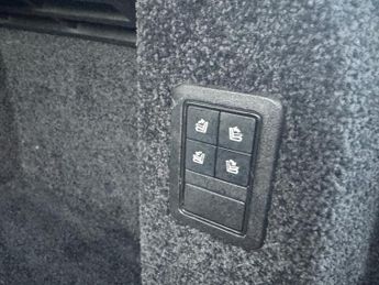 Land Rover Range Rover 5.0 V8 Autobiography SUV 5dr Petrol Auto 4WD Euro 6 (s/s) (510 p