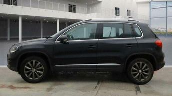 Volkswagen Tiguan 2.0 TDI BlueMotion Tech Match DSG 4WD Euro 5 (s/s) 5dr