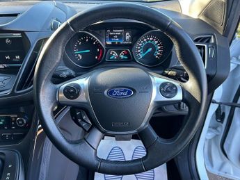 Ford Kuga TITANIUM TDCI ULEZ COMPLIANT FULL SERVICE HISTORY WITH 8 SERVICE