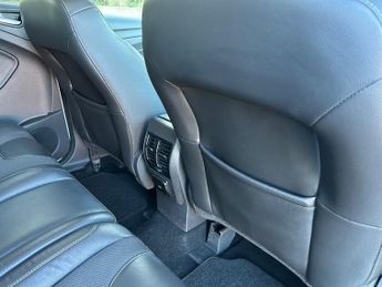 Ford Kuga TITANIUM TDCI ULEZ COMPLIANT FULL SERVICE HISTORY WITH 8 SERVICE