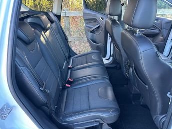 Ford Kuga TITANIUM TDCI ULEZ COMPLIANT FULL SERVICE HISTORY WITH 8 SERVICE