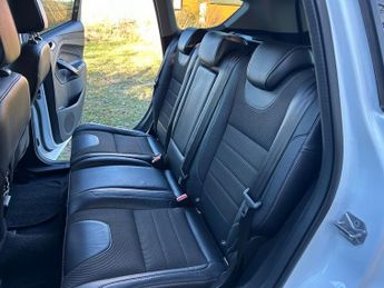 Ford Kuga TITANIUM TDCI ULEZ COMPLIANT FULL SERVICE HISTORY WITH 8 SERVICE