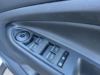 Ford Kuga TITANIUM TDCI ULEZ COMPLIANT FULL SERVICE HISTORY WITH 8 SERVICE