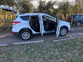 Ford Kuga TITANIUM TDCI ULEZ COMPLIANT FULL SERVICE HISTORY WITH 8 SERVICE