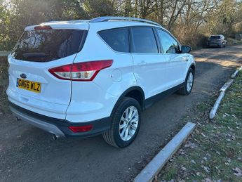 Ford Kuga TITANIUM TDCI ULEZ COMPLIANT FULL SERVICE HISTORY WITH 8 SERVICE