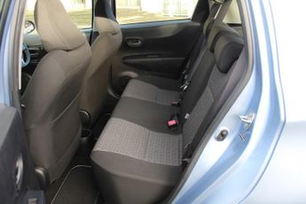 Toyota Yaris VVT-I ICON PLUS