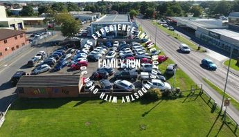 Toyota Yaris VVT-I ICON PLUS