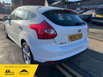 Ford Focus 1.6 Zetec Powershift Euro 5 5dr