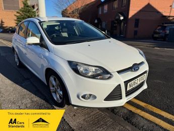 Ford Focus 1.6 Zetec Powershift Euro 5 5dr