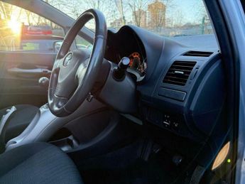 Toyota Auris 1.6 VVT-i T Spirit 5dr