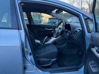 Toyota Auris 1.6 VVT-i T Spirit 5dr