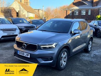 Volvo XC40 T3 MOMENTUM PRO