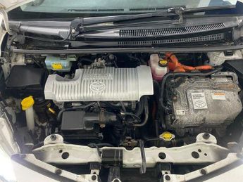 Toyota Yaris 1.5 VVT-h Icon Plus CVT Euro 5 5dr