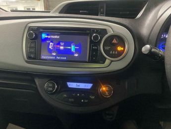 Toyota Yaris 1.5 VVT-h Icon Plus CVT Euro 5 5dr