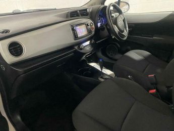 Toyota Yaris 1.5 VVT-h Icon Plus CVT Euro 5 5dr