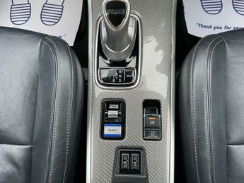 Mitsubishi Outlander 2.4h TwinMotor 13.8kWh 4h CVT 4WD Euro 6 (s/s) 5dr