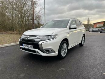 Mitsubishi Outlander 2.4h TwinMotor 13.8kWh 4h CVT 4WD Euro 6 (s/s) 5dr