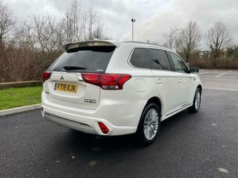 Mitsubishi Outlander 2.4h TwinMotor 13.8kWh 4h CVT 4WD Euro 6 (s/s) 5dr