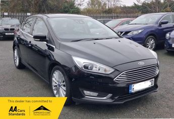 Ford Focus 1.0 TITANIUM X PETROL MANUAL BLACK SAT NAV LEATHER HEATED SEATS 