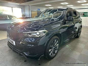 BMW X5 XDRIVE30D M SPORT [2X SERVICES, BODY KIT AND 7 SEATS]