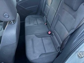 Volkswagen Golf 1.6 TDI BlueMotion Tech SE DSG Euro 5 (s/s) 5dr